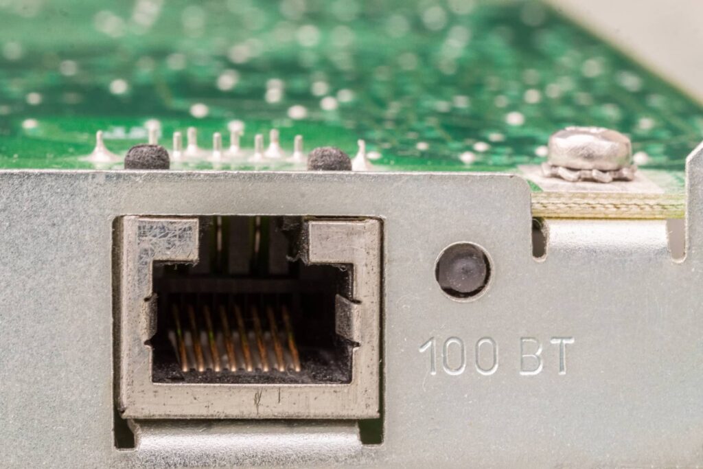 Port Ethernet 100 BT