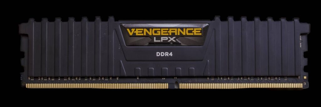 Barrette de RAM avec son dissipateur thermique
